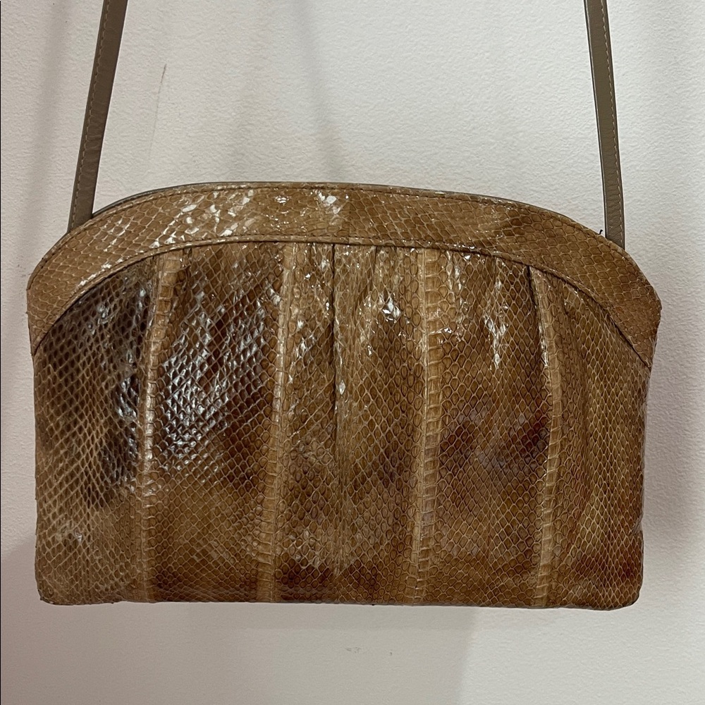 Vintage tan on tan snakeskin 2 compartment purse